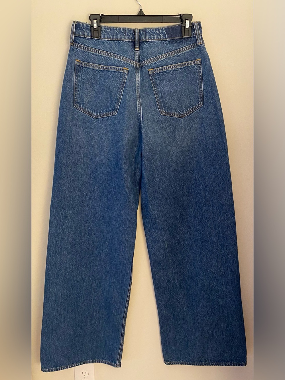 Abercrombie & Fitch Curve Love High-Rise Wide-Leg Jean, 28 Extra Long - Picture 4 of 7